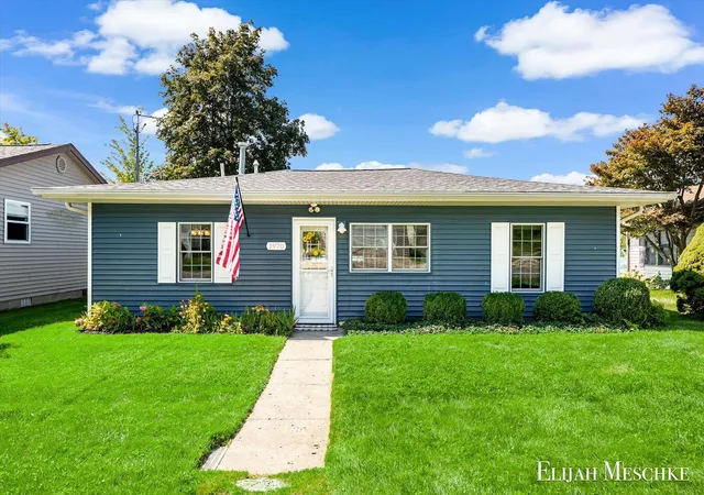 Photo 4 of Single family home for sale at 1970 Parker Dr, Yankee Springs Township Barry, MI 49348 | MLS# 65026045878 | Listing updated on 2026-09-01