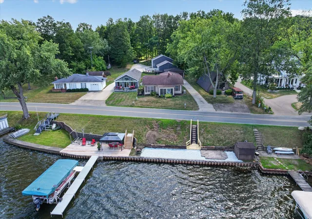 Photo 3 of Single family home for sale at 60 E Hickory Rd E, Johnstown Township Barry, MI 49017 | MLS# 65026045884 | Listing updated on 2026-09-22