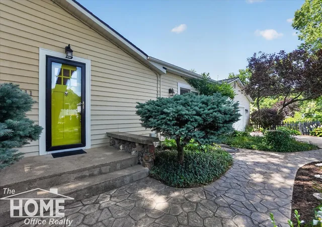 Photo 1 of Sale Pending at 111 E State St, Vernon Village Shiawassee, MI 48476 | MLS# 5050220191 | Listing updated on 2026-09-04
