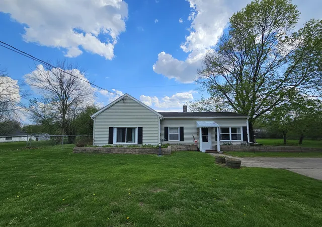 Photo 2 of Single family home for sale at 583 Shirley Dr, Blackman Charter Township Jackson, MI 49202 | MLS# 64026045889 | Listing updated on 2026-08-28