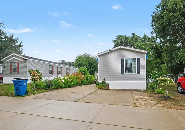 Photo 2 of Single family home for sale at 14504 Winding Creek Ln, Olive Township Ottawa, MI 49460 | MLS# 71026045891 | Listing updated on 2026-09-04