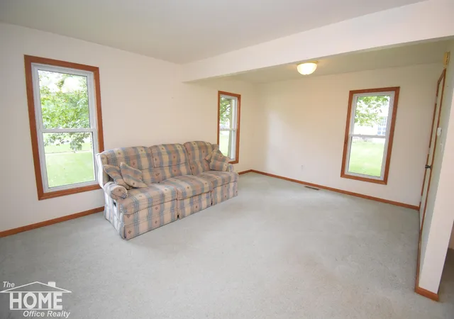 Photo 4 of Single family home for sale at 231 Adelaide St, Maple Rapids Village Clinton, MI 48853 | MLS# 5050220196 | Listing updated on 2026-08-30