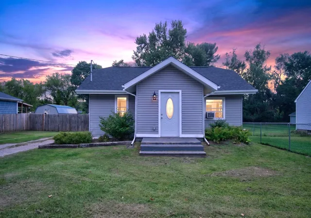 Photo 1 of Single family home for sale at 632 Fairyland Ave, Leoni Township Jackson, MI 49202 | MLS# 55026045900 | Listing updated on 2026-09-01