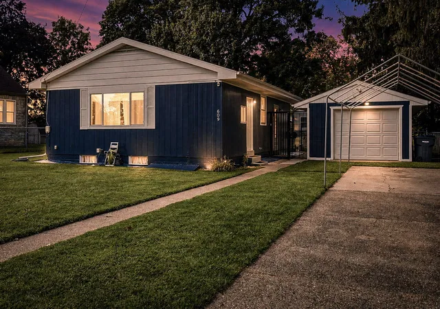 Photo 1 of Single family home for sale at 609 S Mechanic St, Berrien Springs Village Berrien, MI 49103 | MLS# 66026045904 | Listing updated on 2026-09-16