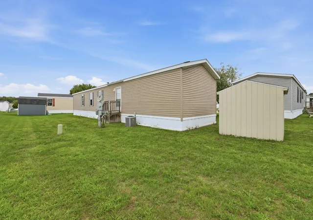Photo 3 of Single family home for sale at 1301 Shadowridge Dr, Yankee Springs Township Barry, MI 49348 | MLS# 65026045908 | Listing updated on 2026-09-18