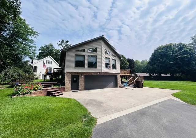 Photo 2 of Single family home for sale at 465 Saint Andrews Dr, Butman Township Gladwin, MI 48624 | MLS# 78080073002 | Listing updated on 2026-08-31