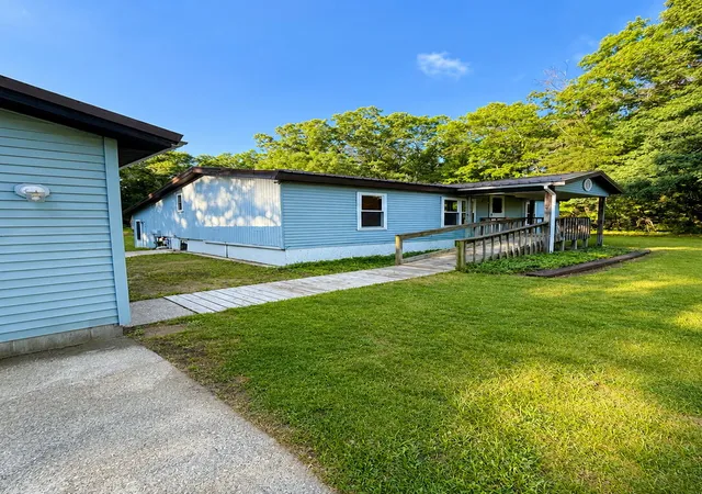 Photo 2 of Single family home for sale at 6637 White Rd, Egelston Township Muskegon, MI 49442 | MLS# 71026045912 | Listing updated on 2026-08-29