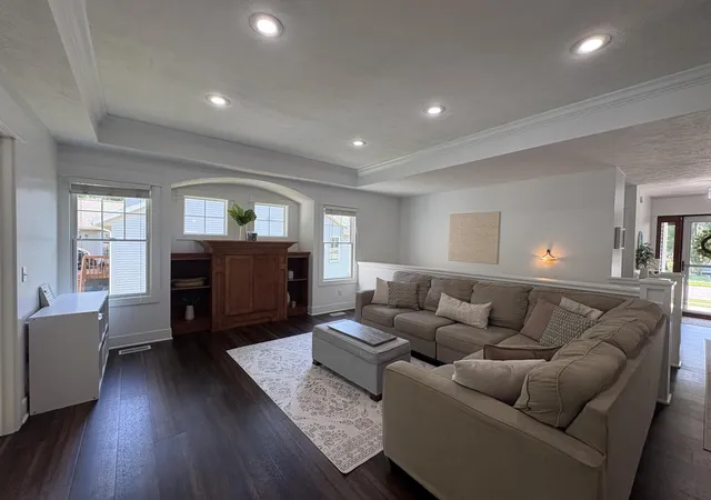 Photo 4 of Single family home for sale at 5373 Meadow Run Dr Sw, Wyoming City Kent, MI 49509 | MLS# 65026045916 | Listing updated on 2026-09-14