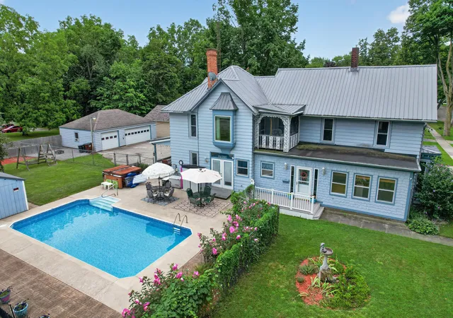 Photo 2 of Single family home for sale at 507 Grove St, Hudson City Lenawee, MI 49247 | MLS# 81026045922 | Listing updated on 2026-09-02