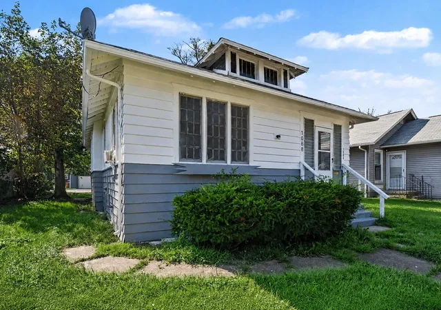 Photo 3 of Single family home for sale at 1088 Ogden Ave, Benton Harbor City Berrien, MI 49022 | MLS# 69026045926 | Listing updated on 2026-08-29