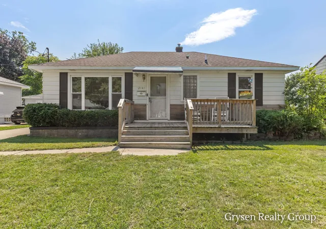 Photo 1 of Sale Pending at 2141 Avon Ave Sw, Wyoming City Kent, MI 49519 | MLS# 65026045936 | Listing updated on 2026-09-01