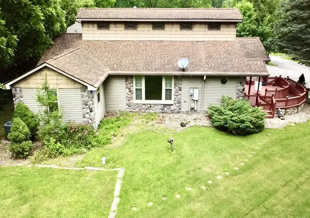 Photo 1 of Sale Pending at 1601 Niles Buchanan Rd, Niles Township Berrien, MI 49120 | MLS# 69026045941 | Listing updated on 2026-09-04