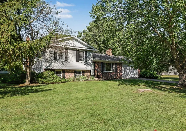 Photo 2 of Single family home for sale at 301 Sherman Dr, Marshall City Calhoun, MI 49068 | MLS# 66026045945 | Listing updated on 2026-09-16