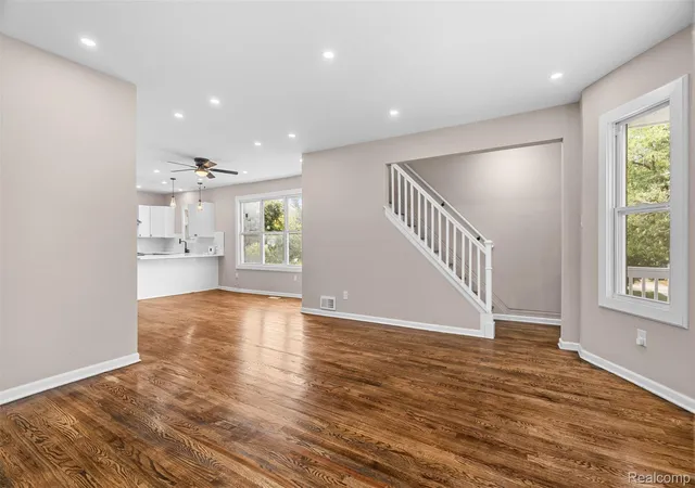 Photo 2 of Single family home for sale at 637 Manistique St, Detroit City Wayne, MI 48215 | MLS# 20261069397 | Listing updated on 2026-09-08