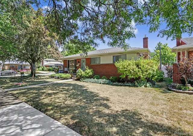 Photo 3 of Single family home for sale at 7292 Fairwood Dr, Dearborn Heights City Wayne, MI 48127 | MLS# 20261069401 | Listing updated on 2026-09-14