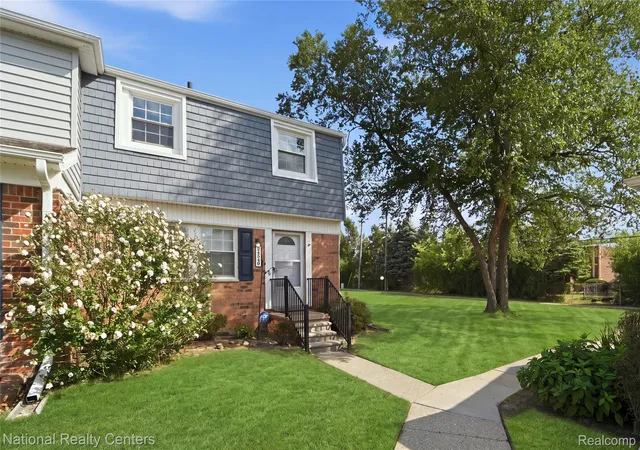Photo 2 of Condo for sale at 24540 Olde Orchard St #29, Novi City Oakland, MI 48375 | MLS# 20261069404 | Listing updated on 2026-09-04