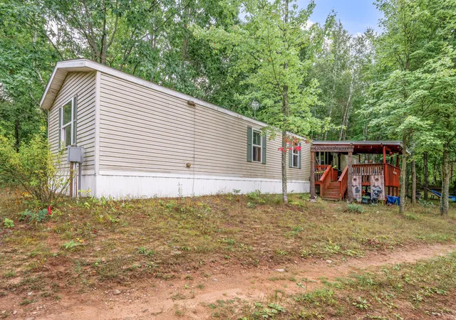 Photo 1 of Single family home for sale at 9957 150Th Ave, Cedar Township Osceola, MI 49677 | MLS# 72026045967 | Listing updated on 2026-09-08