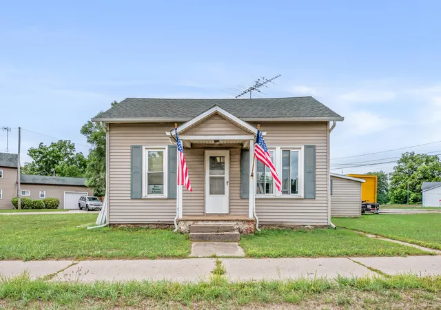 Photo 1 of Single family home for sale at 1103 N State St, Big Rapids City Mecosta, MI 49307 | MLS# 72026045973 | Listing updated on 2026-08-29