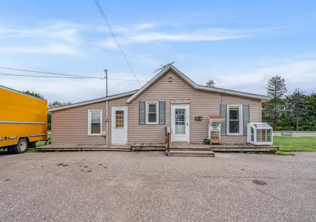 Photo 2 of Single family home for sale at 1103 N State St, Big Rapids City Mecosta, MI 49307 | MLS# 72026045973 | Listing updated on 2026-08-29