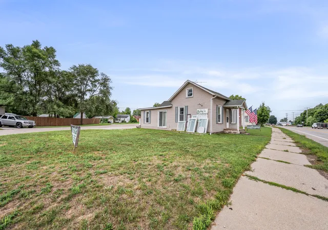 Photo 3 of Single family home for sale at 1103 N State St, Big Rapids City Mecosta, MI 49307 | MLS# 72026045973 | Listing updated on 2026-08-29