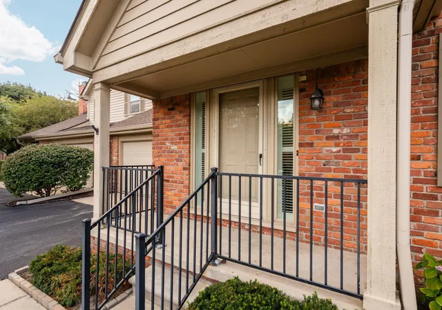 Photo 2 of Condo for sale at 10 Oxford Ct, Dearborn City Wayne, MI 48124 | MLS# 81026045978 | Listing updated on 2026-10-08