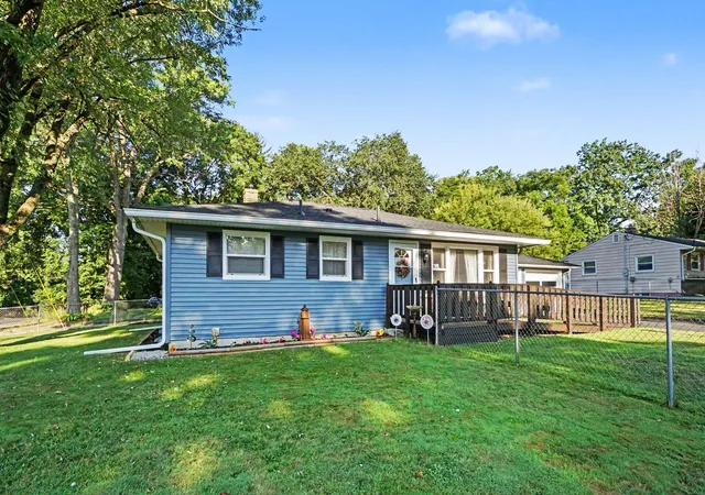 Photo 3 of Single family home for sale at 1207 Elkerton Ave, Kalamazoo Charter Township Kalamazoo, MI 49048 | MLS# 66026045977 | Listing updated on 2026-09-11