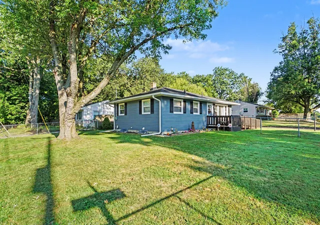 Photo 3 of Single family home for sale at 1207 Elkerton Ave, Kalamazoo Charter Township Kalamazoo, MI 49048 | MLS# 66026045977 | Listing updated on 2026-09-11