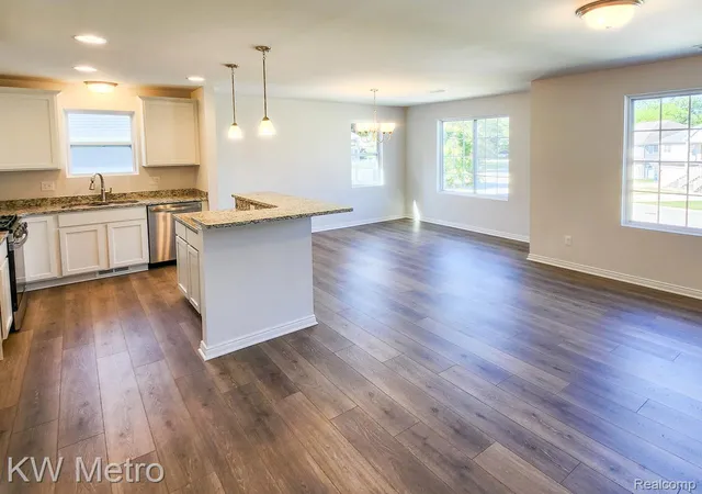 Photo 2 of Condo for sale at 225 Whispering Pines Dr #13, Fenton City Genesee, MI 48430 | MLS# 20261069422 | Listing updated on 2026-09-15