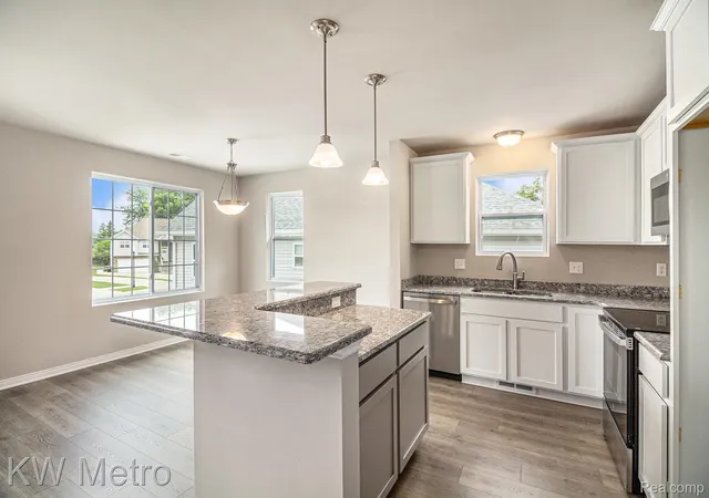 Photo 3 of Condo for sale at 225 Whispering Pines Dr #13, Fenton City Genesee, MI 48430 | MLS# 20261069422 | Listing updated on 2026-09-15