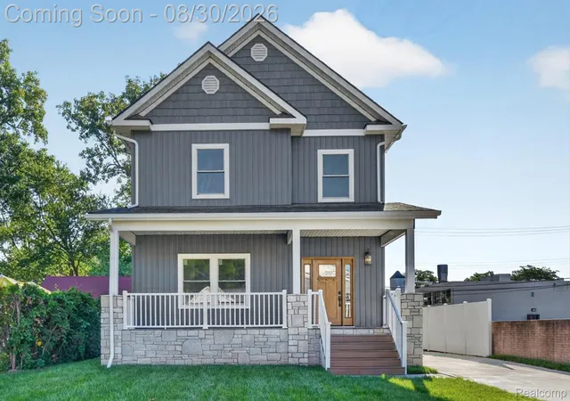 Photo 5 of Single family home for sale at 1820 Robina Ave, Berkley City Oakland, MI 48072 | MLS# 20261069426 | Listing updated on 2026-08-31