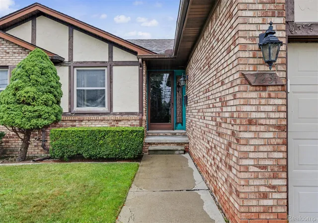 Photo 3 of Single family home for sale at 723 6th Street, Wyandotte, MI 48192 | MLS# 20261069432 | Listing updated on 2026-09-01