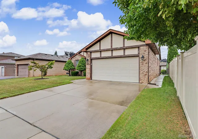 Photo 32 of Single family home for sale at 723 6th Street, Wyandotte, MI 48192 | MLS# 20261069432 | Listing updated on 2026-09-01