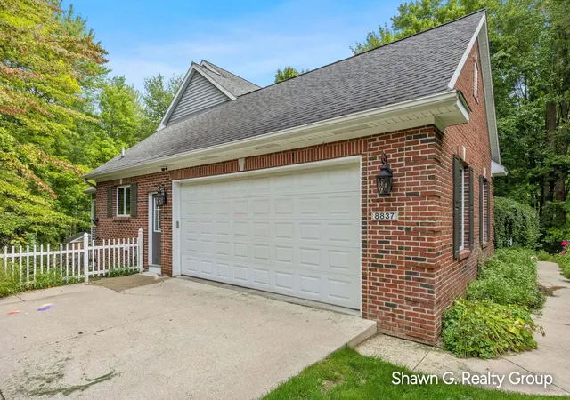Photo 2 of Single family home for sale at 8837 56th Ave, Blendon Township Ottawa, MI 49426 | MLS# 65026045987 | Listing updated on 2026-08-31