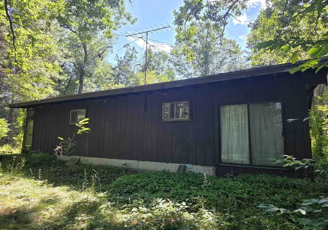 Photo 3 of Single family home for sale at 6202 Humphrey Dr, Plainfield Township Iosco, MI 48739 | MLS# 77080073025 | Listing updated on 2026-09-09