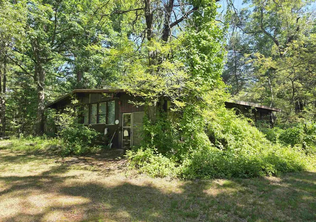 Photo 3 of Single family home for sale at 6202 Humphrey Dr, Plainfield Township Iosco, MI 48739 | MLS# 77080073025 | Listing updated on 2026-09-09