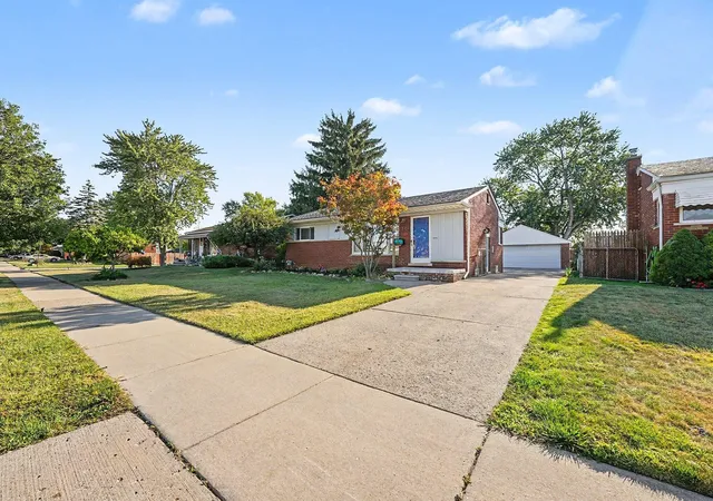 Photo 3 of Single family home for sale at 25338 Wagner Ave, Warren City Macomb, MI 48089 | MLS# 81026046004 | Listing updated on 2026-09-17
