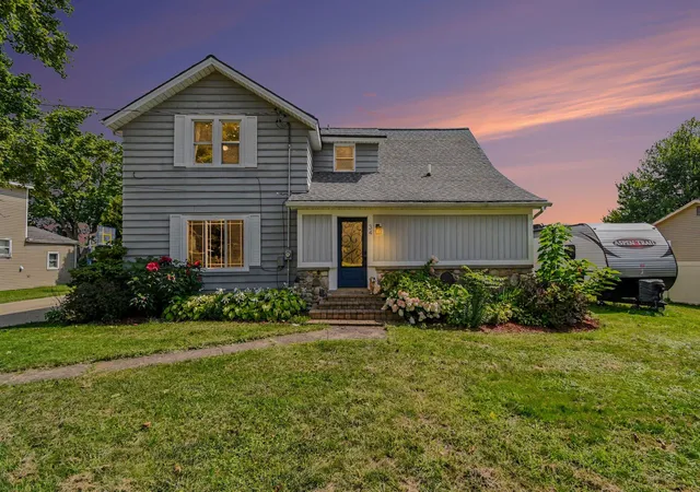 Photo 1 of Single family home for sale at 34 S Main St Nw, Casnovia Township Muskegon, MI 49318 | MLS# 65026046011 | Listing updated on 2026-08-29