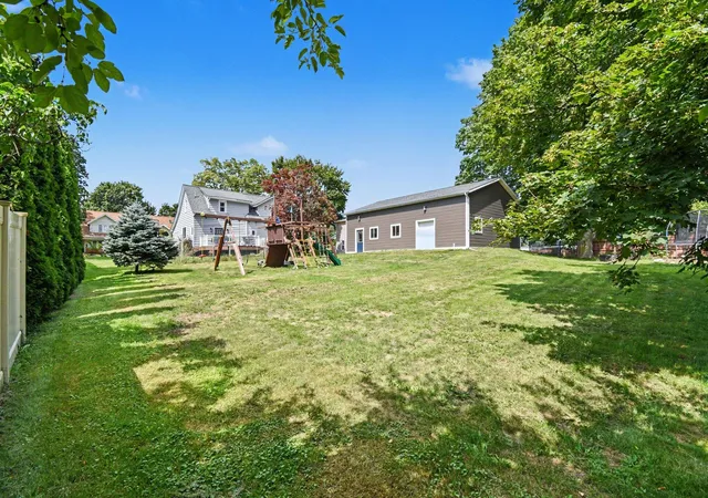 Photo 36 of Single family home for sale at 34 S Main St Nw, CasnoviaTownship_Muskegon, MI 49318 | MLS# 65026046011 | Listing updated on 2026-09-22