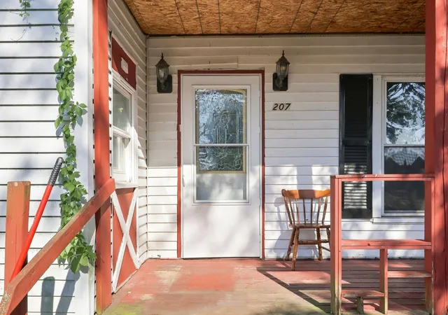 Photo 3 of Single family home for sale at 207 N Erie St, Three Rivers City St Joseph, MI 49093 | MLS# 66026046020 | Listing updated on 2026-09-17