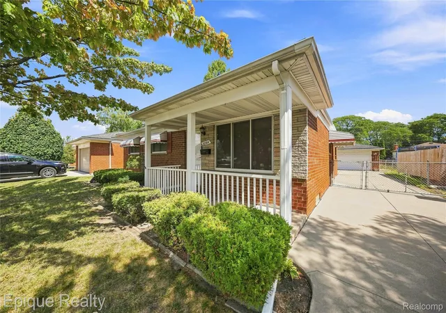 Photo 2 of Single family home for sale at 32504 Dover Ave, Warren City Macomb, MI 48088 | MLS# 20261069491 | Listing updated on 2026-08-30