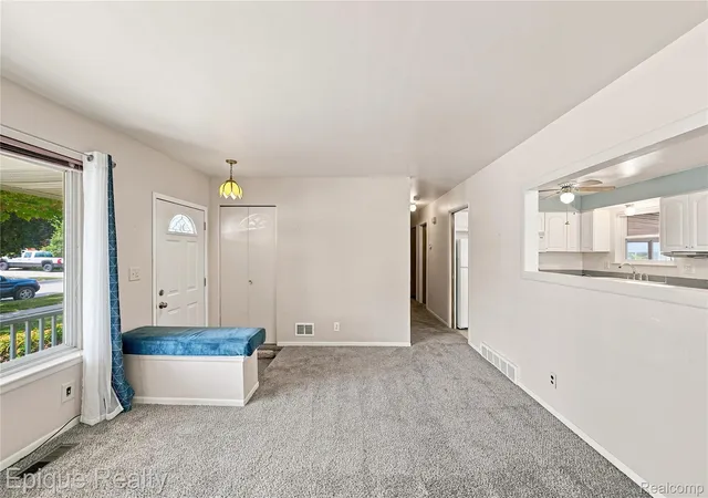 Photo 4 of Single family home for sale at 32504 Dover Ave, Warren City Macomb, MI 48088 | MLS# 20261069491 | Listing updated on 2026-08-30