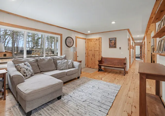 Photo 2 of Single family home for sale at 8590 W Thomas St, Benona Township Oceana, MI 49455 | MLS# 65026046025 | Listing updated on 2026-08-31