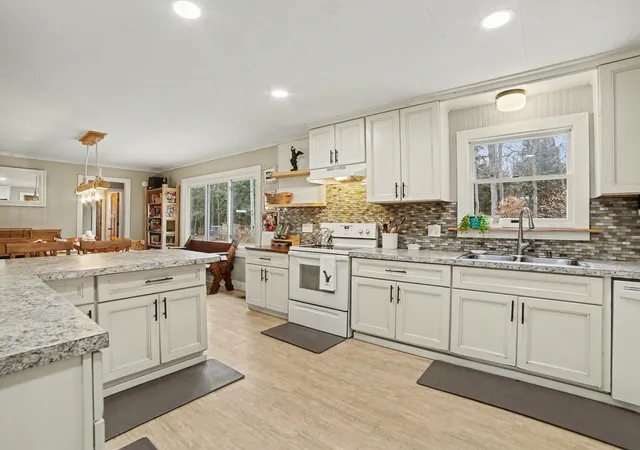 Photo 4 of Single family home for sale at 8590 W Thomas St, Benona Township Oceana, MI 49455 | MLS# 65026046025 | Listing updated on 2026-08-31