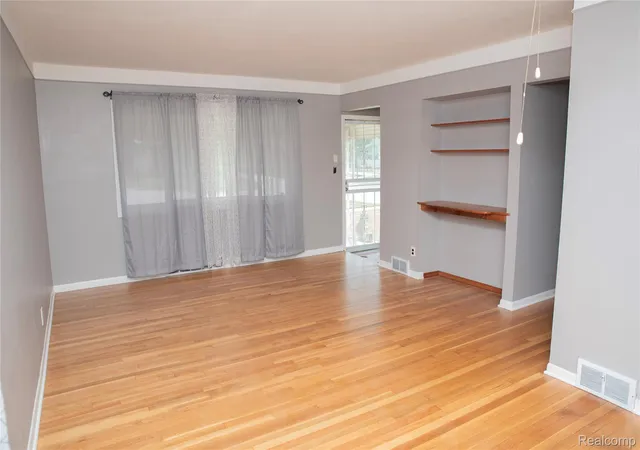 Photo 3 of Single family home for sale at 20021 Martin Rd, Saint Clair Shores, MI 48081 | MLS# 20261069503 | Listing updated on 2026-09-13