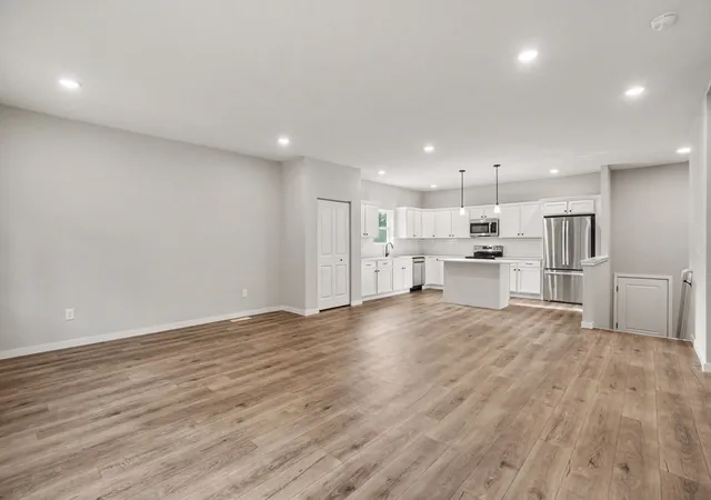 Photo 2 of Single family home for sale at 2098 Kristin Ct, Muskegon Charter Township Muskegon, MI 49442 | MLS# 65026046035 | Listing updated on 2026-09-11