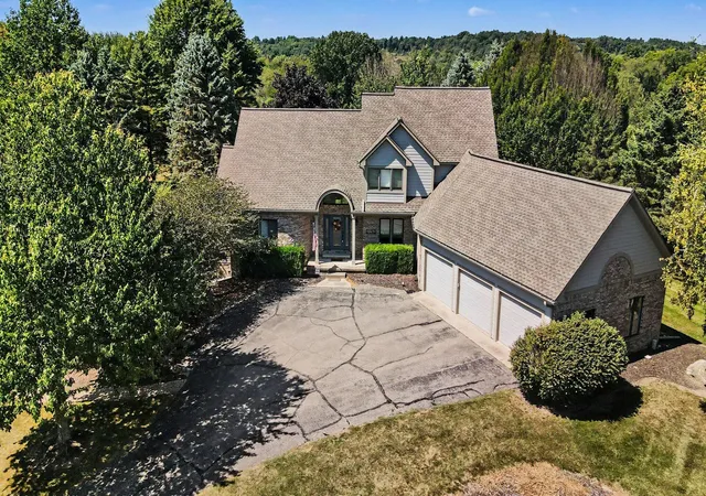 Photo 1 of Single family home for sale at 8819 Webster Hills Rd, Webster Township Washtenaw, MI 48130 | MLS# 81026046036 | Listing updated on 2026-08-30