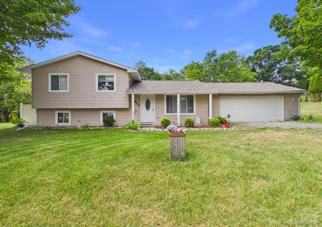 Photo 1 of Single family home for sale at 4411 Huckleberry Cir, Deerfield Township Lapeer, MI 48421 | MLS# 20261069543 | Listing updated on 2026-08-31