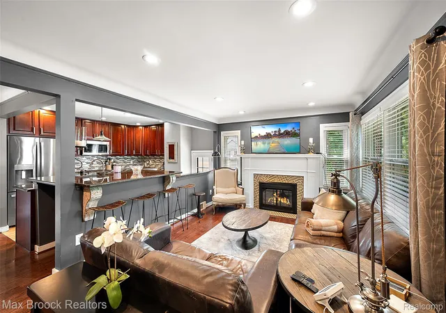 Photo 3 of Single family home for sale at 1635 Torry Street, Birmingham City Oakland, MI 48009 | MLS# 20261069548 | Listing updated on 2026-09-03
