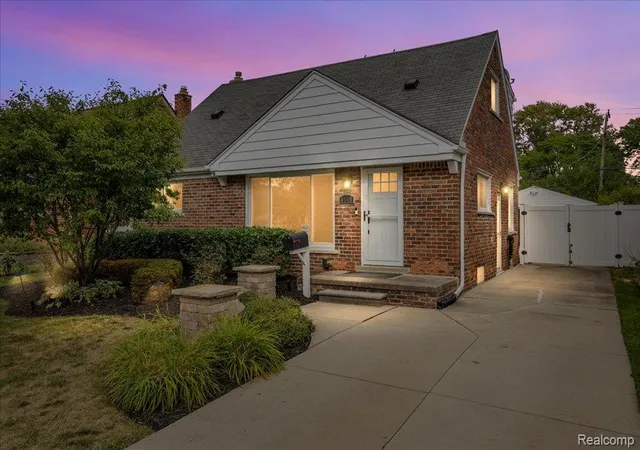 Photo 1 of Sale Pending at 6148 Cardwell St, Garden City City Wayne, MI 48135 | MLS# 20261069573 | Listing updated on 2026-09-18