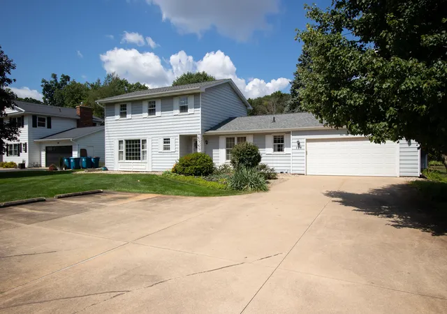 Photo 2 of Single family home for sale at 154 Jennings Rd, Battle Creek City Calhoun, MI 49015 | MLS# 64026046056 | Listing updated on 2026-09-13